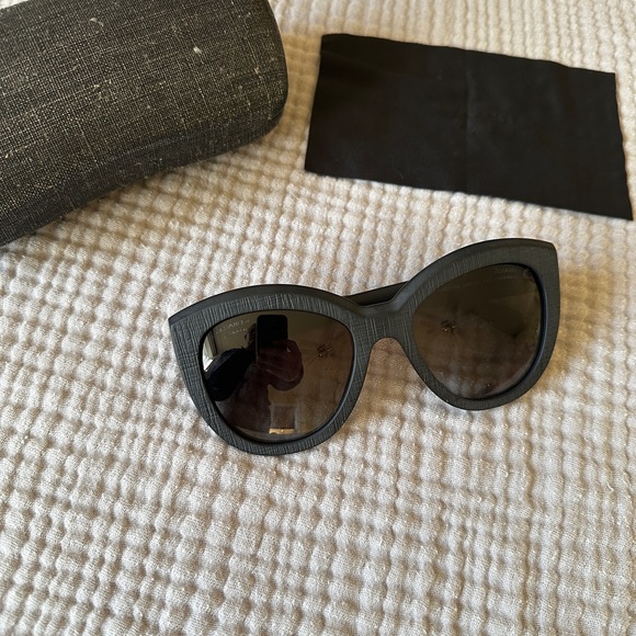 CHANEL Tweed Effect CC Polarized Butterfly Signature Sunglasses 5332-A - Picture 1 of 3